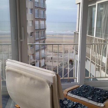 Zonnig En Gezellig Appartement Met Zijdelings Zeezicht En Zwembad In Koksijde Eksteriør billede